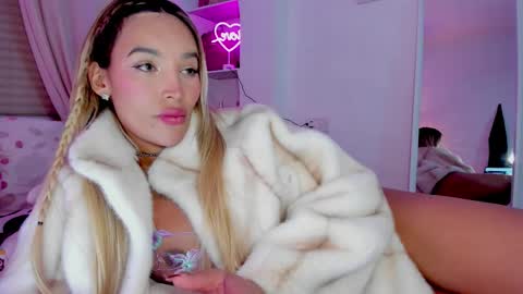   online show from January 10, 11:10 pm