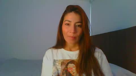 Violeta  online show from January 10, 10:15 pm