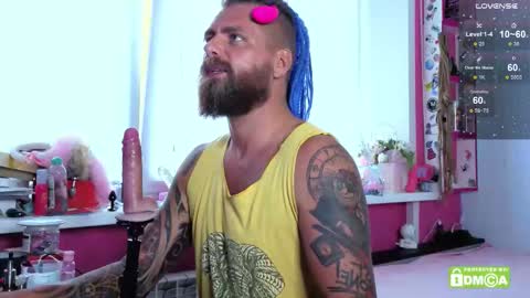 Wayan online show from October 24, 7:42 am