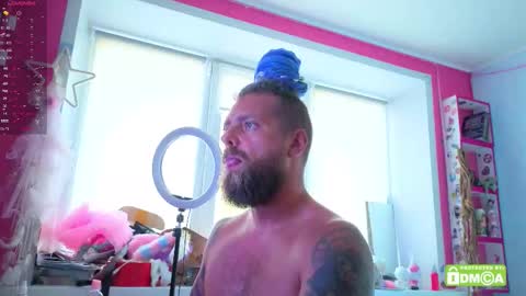 Wayan online show from October 14, 10:29 am