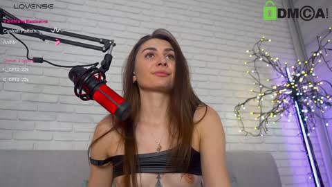 Lily online show from February 6, 10:21 pm