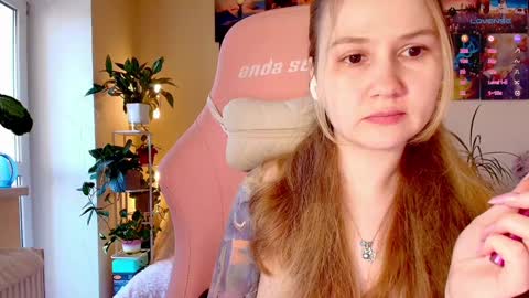 Enni online show from October 3, 7:38 am