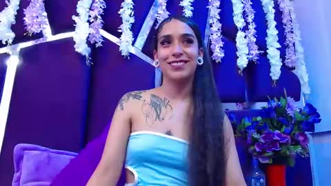 Snapshot of _yeinlyn_ chatting on February 7, 9:26 am yeeeen online show from February 7, 9:26 am