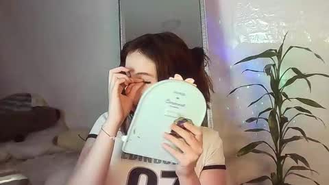 _yourcherrybomb online show from November 17, 2:14 am