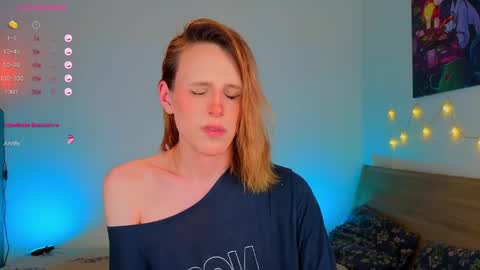 LITTLE FOX online show from May 17, 8:29 pm