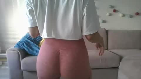 _yournextcrush online show from September 21, 12:42 pm