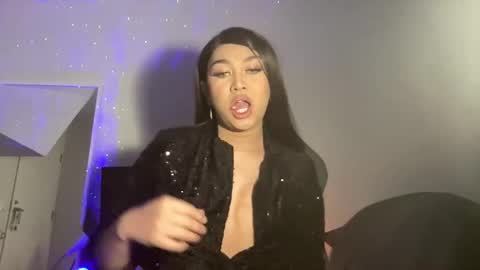 _yoursatisfaction_ online show from January 2, 9:07 pm