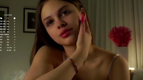 Lina online show from March 6, 3:13 pm