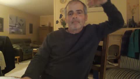 Snapshot of aalex1717 chatting on February 6, 8:45 pm Aalex1717 online show from February 6, 8:45 pm