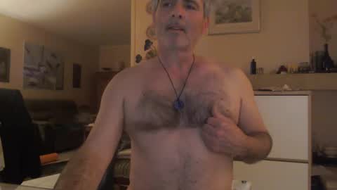 Snapshot of aalex1717 chatting on March 3, 1:31 am Aalex1717 online show from March 3, 1:31 am