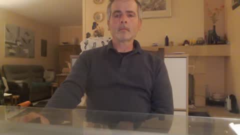 Snapshot of aalex1717 chatting on February 20, 4:28 am Aalex1717 online show from February 20, 4:28 am
