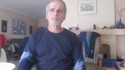 Snapshot of aalex1717 chatting on February 5, 2:37 pm Aalex1717 online show from February 5, 2:37 pm