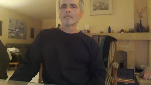 Snapshot of aalex1717 chatting on February 5, 10:01 pm Aalex1717 online show from February 5, 10:01 pm