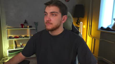 Alex online show from October 2, 7:51 am