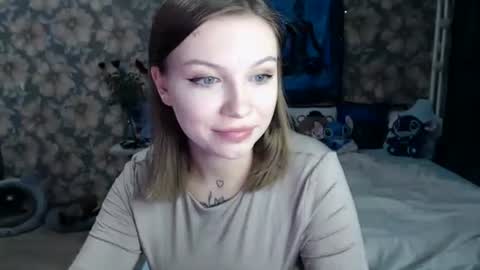 Snapshot of aalicebubble chatting on September 12, 3:25 pm Alice online show from September 12, 3:25 pm