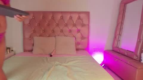 aaliyah__1 online show from February 20, 3:28 am