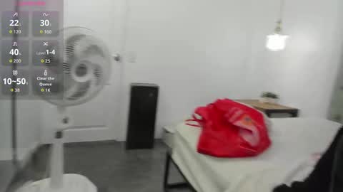  Aaliyah  online show from September 27, 7:11 pm