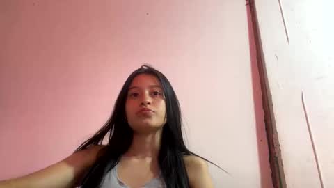 Snapshot of aantonella__ chatting on September 16, 1:46 pm antonella online show from September 16, 1:46 pm