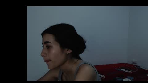 Snapshot of aantonella__ chatting on March 10, 9:45 am antonella online show from March 10, 9:45 am