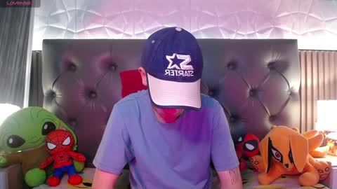 Snapshot of aaron_blink1 chatting on January 28, 3:57 pm Aaron online show from January 28, 3:57 pm