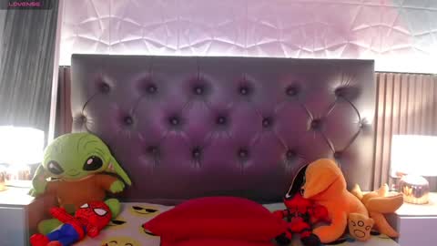 Snapshot of aaron_blink1 chatting on January 28, 12:54 pm Aaron online show from January 28, 12:54 pm
