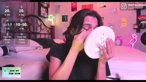 Aaron  online show from December 15, 12:34 pm