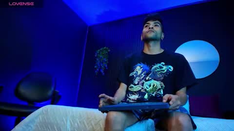 Aaron and Jassell online show from October 21, 1:11 am