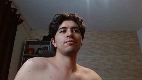 Aaron online show from March 28, 8:43 pm