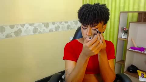 im NiallDun online show from December 20, 3:36 am