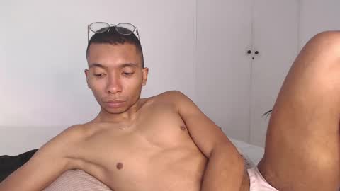 Snapshot of aaronblack1_ chatting on February 17, 5:12 pm Heyy my name is Aaron online show from February 17, 5:12 pm