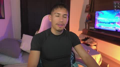 AARON  online show from May 13, 1:04 am