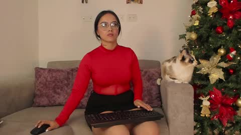 Snapshot of abbey_allen chatting on December 14, 12:01 am Abbey IG abby allenn Independent model online show from December 14, 12:01 am