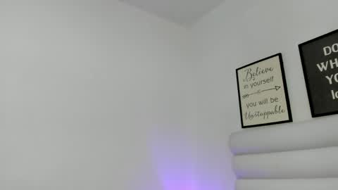 abbey_walker online show from June 2, 11:34 am