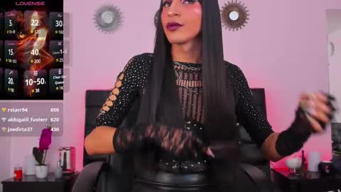 Snapshot of abbigaiil_fuster_ chatting on March 11, 12:22 am Abbigail Fuster online show from March 11, 12:22 am