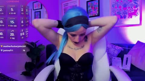 Abby  smiith online show from January 21, 8:08 am