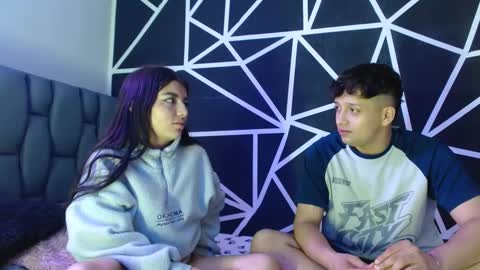 Abby y Crhiss  online show from March 7, 4:12 am