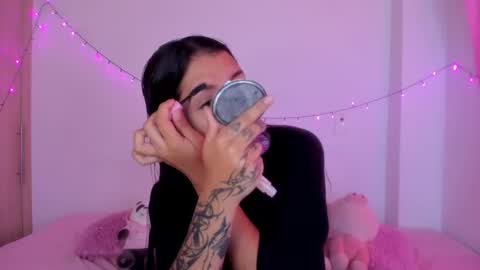 abby_rousee online show from October 1, 1:10 pm