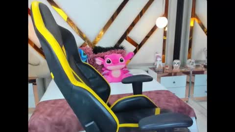 Snapshot of abby_sexyxx chatting on September 11, 9:38 pm abby sexyxx online show from September 11, 9:38 pm