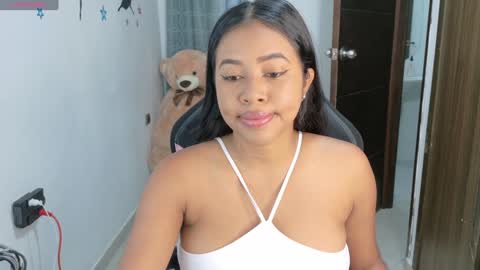 ABBY  online show from December 10, 9:33 pm