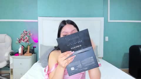 Abby Dixon  online show from February 14, 12:30 pm