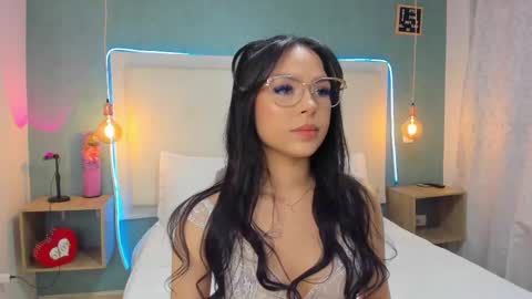 Snapshot of abbydixon1 chatting on February 21, 12:27 am Abby Dixon online show from February 21, 12:27 am