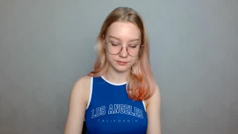 Snapshot of abbymoore__ chatting on January 3, 9:36 am Abby Lovense is active online show from January 3, 9:36 am