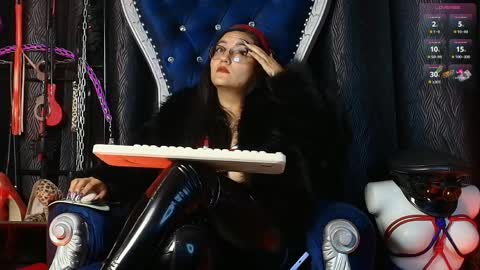 Miss Abby online show from April 4, 5:03 am