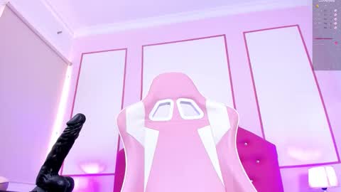 abbysandeers online show from September 27, 1:42 pm