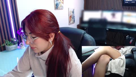 Abby Stones online show from February 4, 2:43 pm