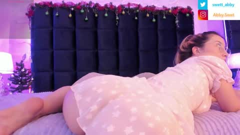 Abigail online show from January 6, 5:28 pm