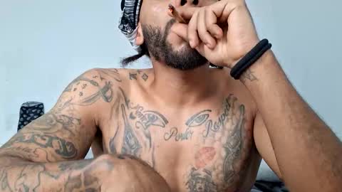 abc69xo online show from December 21, 8:15 pm