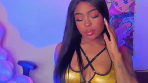 Simone    may online show from February 27, 8:35 am