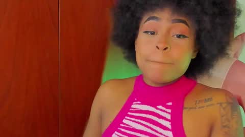 Simone    may online show from March 3, 5:41 pm