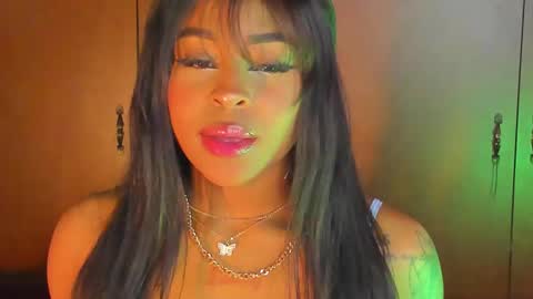 Simone    may online show from January 8, 3:08 am